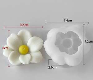 Moules à bougies à fleurs décoratives Fabriquez votre propre <span class=keywords><strong>cire</strong></span> <span class=keywords><strong>parfumée</strong></span> Bougies florales en résine Moules à bougies en <span class=keywords><strong>cire</strong></span> florale - Product Image 5