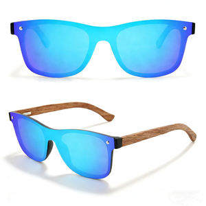 Lunettes de soleil en bois avec logo sur mesure à charnière à ressort durable-Lentille monobloc pour style de rue et pique-niques de week-end - Product Image 3