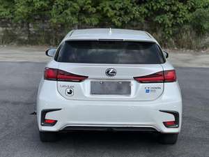 Lexus <span class=keywords><strong>CT</strong></span> <span class=keywords><strong>200h</strong></span> d'occasion (Base, couleur unie) - Product Image 6