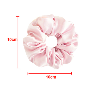 Ensemble cadeau en tissu personnalisé de luxe Ping, foulard en soie imprimé, masque pour les yeux, sac rose, nœud bleu, design exquis pour femmes - Product Image 4