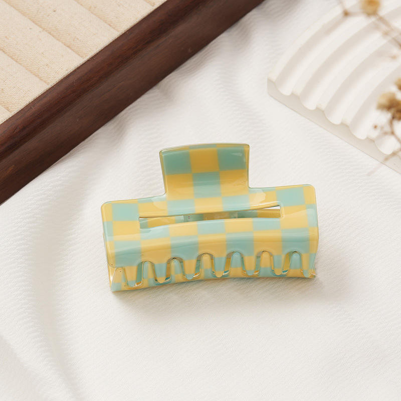 สีเหลือง