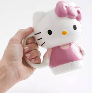 Tazze da Caffè 3D Fatte a Mano Personalizzate di Fabbrica all'Ingrosso in Ceramica a Forma di Cartone Animato Bicchieri per Acqua Tazza Scolpita 3D di <span class=keywords><strong>Hello</strong></span> <span class=keywords><strong>Kitty</strong></span> Idea Regalo per Ragazze - Product Image 1