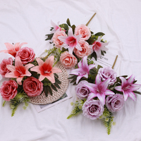 Fleurs artificielles de haute qualité 7 têtes fleur funéraire en soie bouquet de lys et de roses artificielles pour arrangement de tombes