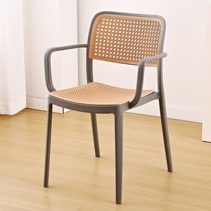 Fabrika Satışı Açık Hava Sandalyeleri İstiflenebilir Açık Hava Dinlenme Yemek PP Plastik Sandalye - Product Image 3