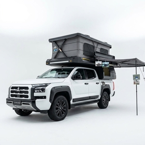 Camper de pick-up tout-terrain sur mesure avec toit souple coulissant et armoire de rangement externe, à vendre - Product Image 1