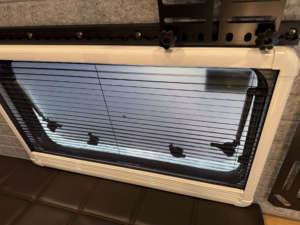 Camper per Cassone di Pick-up con Telaio in Alluminio Rimorchi Camper Roulotte Fuoristrada RV Camper per Camion Rimorchi da Viaggio di Lusso - Product Image 4