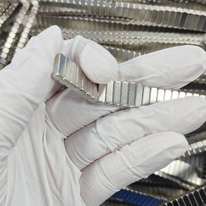 Imán permanente magnético superfuerte de neodimio L10x3x2mm N52 personalizado para generador - Product Image 6