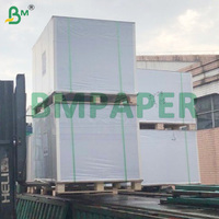 Papier couché brillant double face 320 g/m² pour cartes à jouer