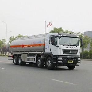 Camion-citerne diesel HOWO TX 8x4 30000L en aluminium pour le transport de marchandises dangereuses et la livraison de carburant - Product Image 5