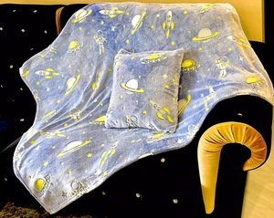Custom Astronaut Print Mantas Luminoso Soft and Warm Kids Glowin the Dark Luminous Flannel Fleece Blanket - Product Image 6