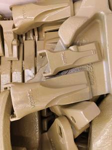 Dente della benna dell'escavatore 1 u3252 1 u3302 1 u3552 330 9 w8452rc J200, denti della benna dell'escavatore 7 t3402rc 9 w8452 1 u3302rc - Product Image 4