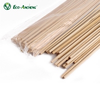 Bâtonnets de bambou biodégradables jetables avec finition polie, design minimaliste - Haute qualité pour barbecue et fêtes, emballés en sachet
