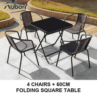 Ensemble de salle à manger d'extérieur en rotin PE avec six chaises et table carrée en verre ondulé de 120 cm pour hôtel moderne, jardin ou cour.