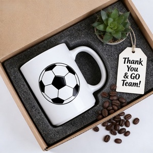 Tazza in <span class=keywords><strong>Ceramica</strong></span> Personalizzata per Tifosi di Calcio, 11 Oz, Stile Contemporaneo, Regalo con Manico per Caffè e Viaggi - Product Image 3