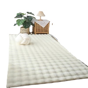 Ventes directes d'usine confortables <span class=keywords><strong>tapis</strong></span> à cheveux longs en lapin blanc <span class=keywords><strong>tapis</strong></span> moelleux à bulles matérielles - Product Image 1