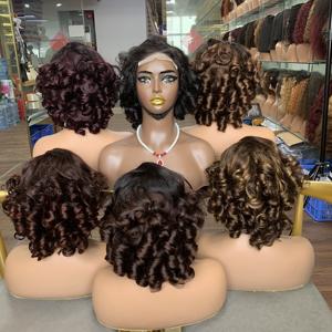 Perruques en cheveux humains Remy bouclés et volumineux, style populaire, avec closure en dentelle 5x5 de 12 pouces - Product Image 4