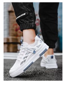 Scarpe estive nuove da uomo in mesh traspirante sneaker da uomo stile coreano scarpe bianche versatili spessy running scarpe casual - Product Image 5