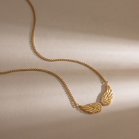 Nuevo Collar de Moda con Colgante de Alas de Ángel en Acero Inoxidable Chapado en Oro de 18K y Circonita Cúbica para Mujer