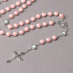 Collana croce del rosario cattolico 8mm perle di vetro 5 segmenti rosa e bianco croce di gesus regalo - Product Image 5