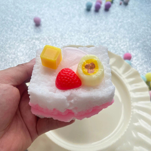 Jouets Alimentaires Squishy en Gros Nouveau Design TPR Gâteau Soufflé au Fromage Fraise Jouet Squishy Anti-Stress Balle à Presser Taba pour Filles - Product Image 5