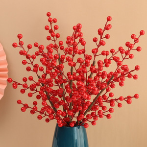 Branche de fruits artificiels Qingyu Chronicle, baies rouges décoratives pour le Nouvel An, la maison et les décorations de mariage - Product Image 2