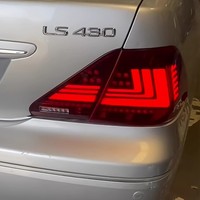 Feux arrière pour Lexus LS430 2001-2005 avec feux de jour LED modifiés et clignotants séquentiels