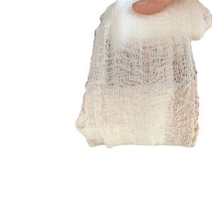 Pansement compressé Training Curve en gaze 4,5x4,1 yards, stérile, blanc, 6 plis, en coton, à usage unique - Product Image 2