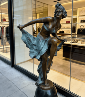 Sculpture de fille en bronze de taille réelle, classique et élégante, style européen, artisanat en bronze antique, ornement