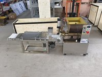 Machine à façonner les baguettes commerciales, machine automatique de façonnage de la pâte à pain long pour ligne de production de baguettes françaises