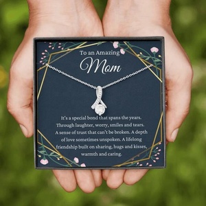 GT 2022-colgante de circonia cúbica de diseño clásico, cadena de clavícula personalizada, regalo para madre - Product Image 1