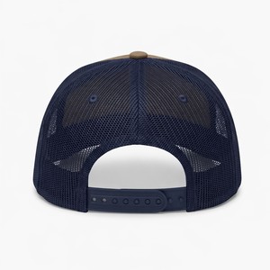 Gorra de Béisbol Varsity de Lujo, Marca T&L, con Logotipo Personalizado Bordado en Chenille, 6 Paneles, Gamuza Sintética Ajustable, Venta al Por Mayor - Product Image 4