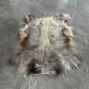 Pellicce di capra di colore grigio naturale capelli lunghi pelliccia di capra con capelli lunghi 15cm - Product Image 4