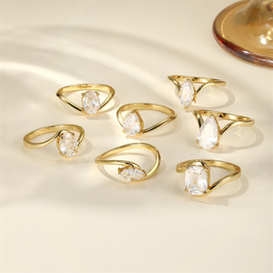 Bague de fiançailles géométrique en argent sterling 925 plaqué or avec grande pierre en zircone cubique, coupe classique, bijoux de mariage pour femmes - Product Image 4