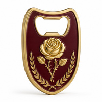 Décapsuleur magnétique de luxe en métal plaqué or avec logo en émail souple, modèle personnalisable, aimant de réfrigérateur, souvenir d'anniversaire