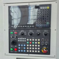 Tour CNC de haute précision TCK50 pour travaux lourds |   Centre d'usinage à lit incliné avec commande CNC FANUC, guides linéaires et mandrin hydraulique