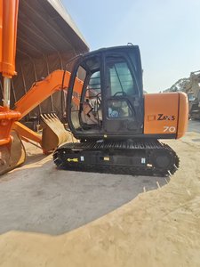 Mini-excavatrice Hitachi Zaxis 70 d'occasion, puissante, 7 tonnes, fabriquée au Japon, avec moteur, boîte de vitesses, pompe, PLC, composants d'origine - en excellent état - Product Image 6