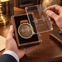 Boîte de présentation de médailles en bois personnalisée gravée au laser, boîte à souvenirs pour récompenses, réalisations, retraite, cadeau de graduation