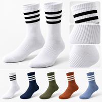 Chaussettes de sport professionnelles montantes à trois bandes blanches, côtelées, respirantes et antibactériennes, vente en gros