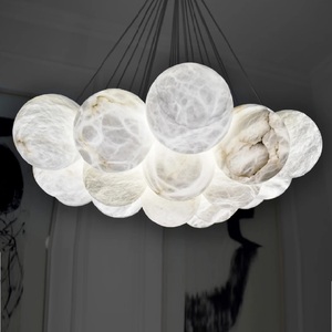 Lustre contemporain en onyx naturel en forme de nuage, design multi-globes en cluster, <span class=keywords><strong>suspension</strong></span> en <span class=keywords><strong>laiton</strong></span> pour salon haut de gamme - Product Image 6