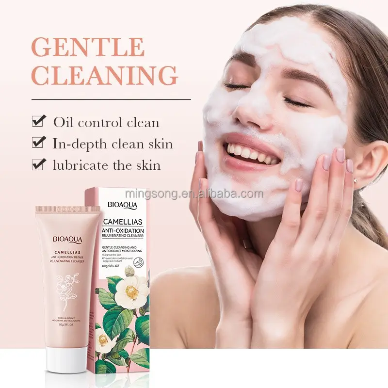 BIOAQUA Nettoyage en profondeur Améliore la peau terne Nettoyant en mousse pour le visage à la fleur de camélia biologique naturelle de marque privée