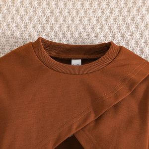 เสื้อผ้าเด็กแฟชั่น เสื้อแขนยาว เสื้อครอปน่ารัก ลายหมีน้อย เสื้อแขนกุด จับคู่กับกางเกงลำลอง ชุดสามชิ้นเรียบง่าย - Product Image 3