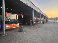 Sièges passagers en plastique rigide électriques automatiques LHD durables et faciles à nettoyer pour mini-bus de transport public
