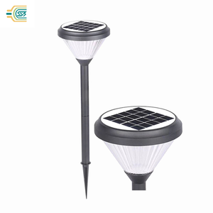 Lampes solaires de jardin LED étanches IP65 2700K blanc chaud, éclairage extérieur pour allée de jardin avec capteur de lumière et panneau solaire - Product Image 1