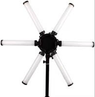 Lampu Sorot Luar Ruangan 26-Inci Terlaris, Enam-LED dengan Layar Digital, Lampu Kerja LED Isi Ulang Dua-Unit untuk Siaran Langsung, Bahan ABS+Aluminium Alloy