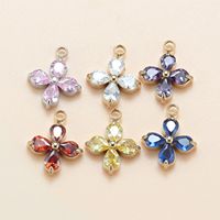 Pendentif trèfle à quatre feuilles en zircon serti griffes en tungstène 10 mm, breloque pétale en zircon chic et de niche pour colliers et bracelets DIY