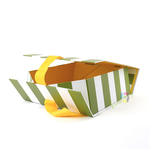 Custom Magnetic Closure Glossy Lamination Embossing Recyclable Cardboard Foldable <strong>Flat</strong> <strong>Pack</strong> <strong>Gift</strong> <strong>Boxes</strong> / Collapsible Magnetic - Product Image 4
