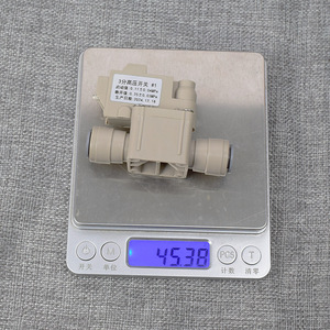 Interrupteur haute pression à 3 voies G1/4 Spst, accessoire pour purificateur d'eau, pour machine à eau pure Ro, 10 bars, Ip54 - Product Image 1