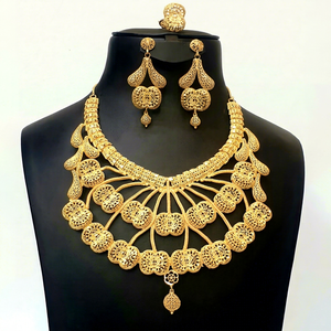 Collar con Patrón de Flor Dorada para Mujer, Chapado en Oro de 24K, Aleación, Estilo Clásico para Boda, Joyería - Product Image 1