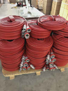 Tuyau d'incendie en caoutchouc NBR rouge Duraline, tuyau d'incendie haute pression durable avec raccords Machino en aluminium/laiton, 20 bar, 21/2"x30m - Product Image 4