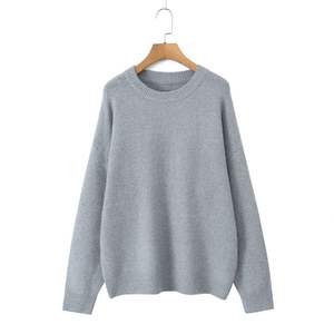 Suéter de punto holgado de talla grande para mujer Runqi, cuello redondo, manga larga, talla grande, capa interior para otoño e invierno, antipilling - Product Image 1